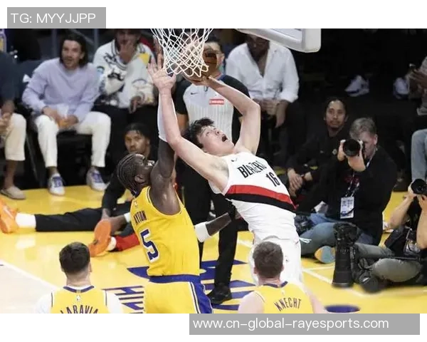 2月12日NBA雷霆对阵开拓者精彩比赛回顾及全场录像分析